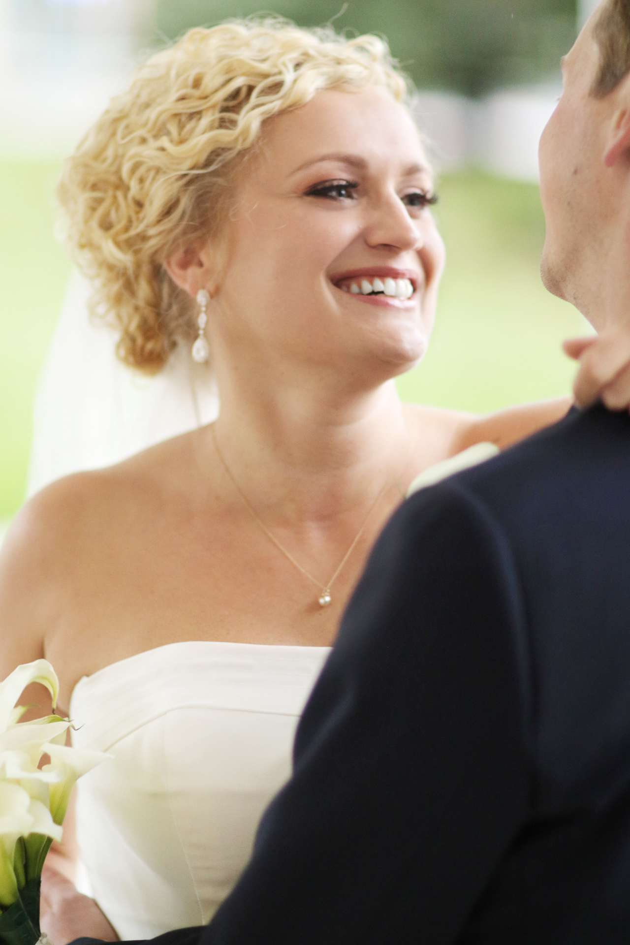 happy-bride-pittsburgh-wedding