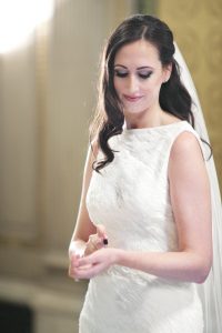 bride with perfume by araujo photography