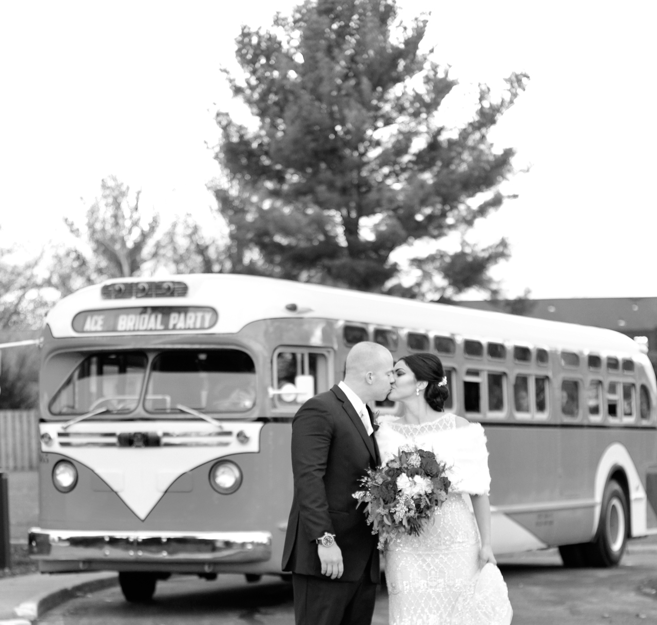 bride-groom-antique-bus